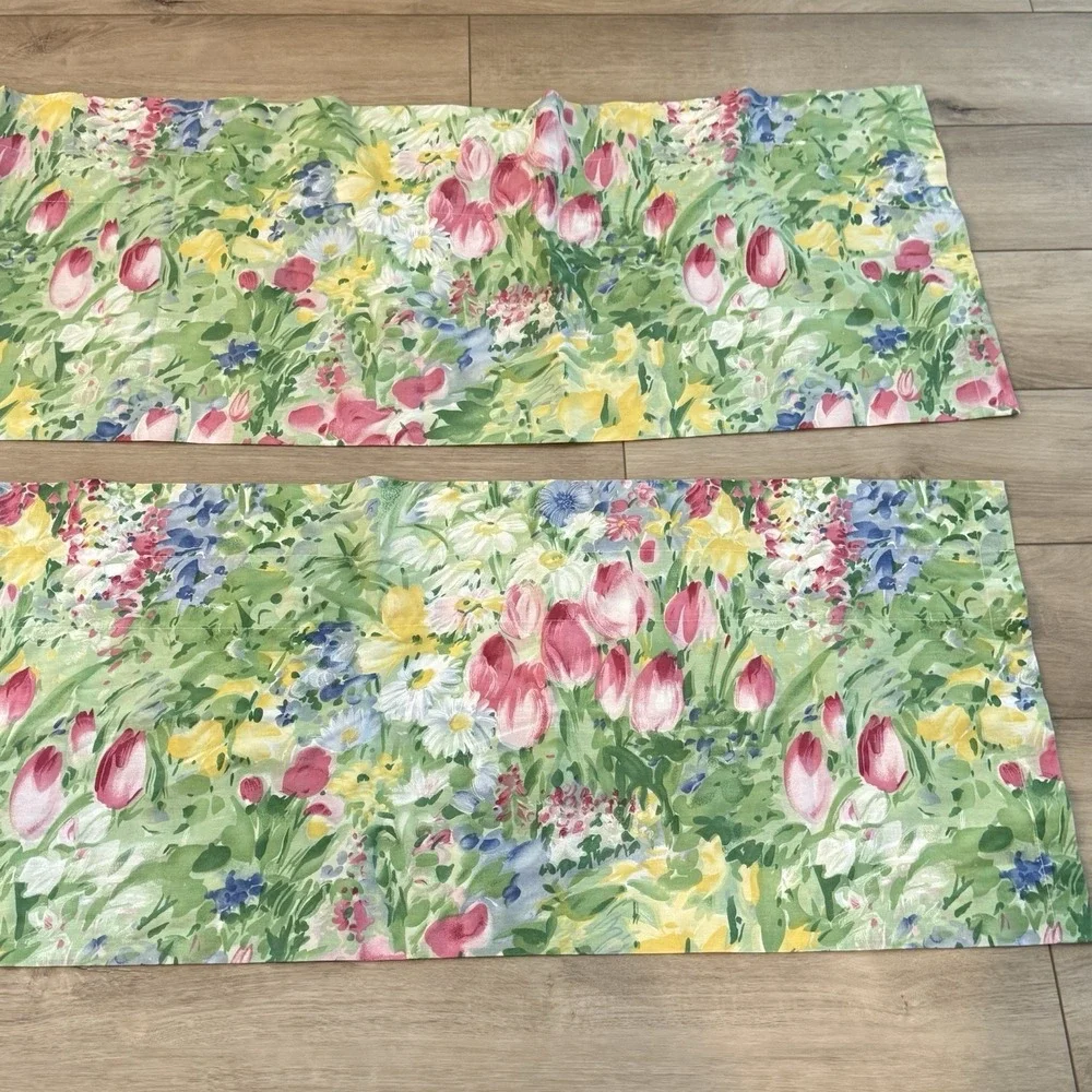 JC Penny Floral Tulip Valance Set of 2‎ 86